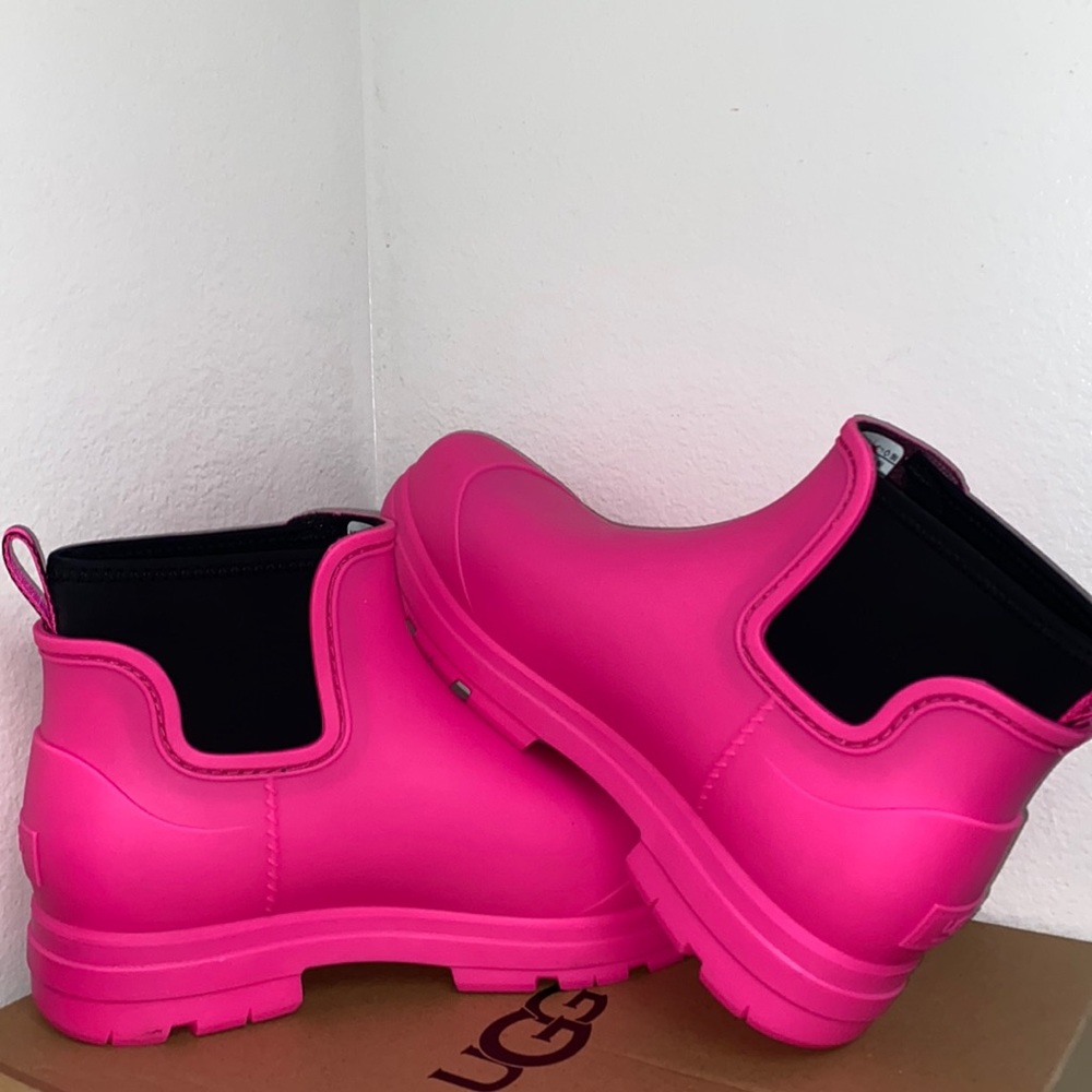 UGG DROPLET